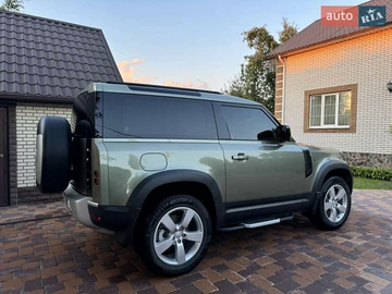 Авто Land Rover Defender 2023 № 7837384