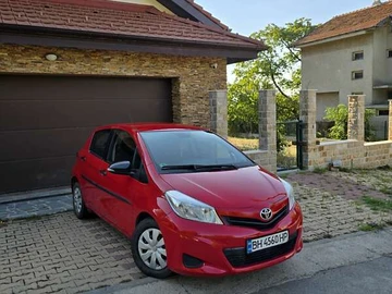 Авто Toyota Yaris 2012 № 7837497