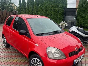 Авто Toyota Yaris 2000 № 7837931