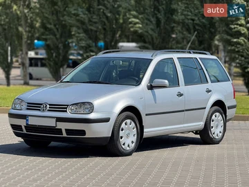 Авто Volkswagen Golf 2000 № 7837960