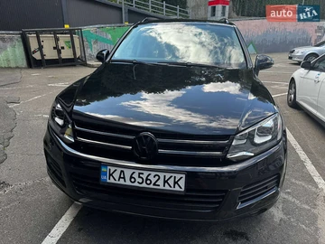 Авто Volkswagen Touareg 2014 № 7838146