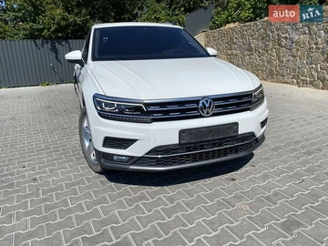 Авто Volkswagen Tiguan 2020 № 7838160