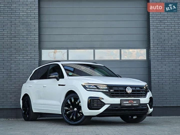 Авто Volkswagen Touareg 2018 № 7838203