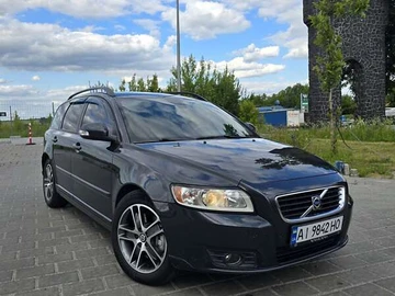 Авто Volvo V50 2010 № 7838307