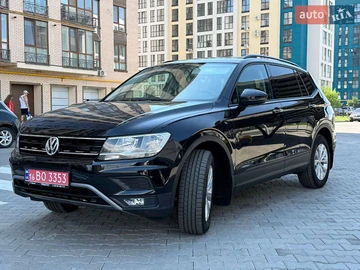 Авто Volkswagen Tiguan 2018 № 7838425