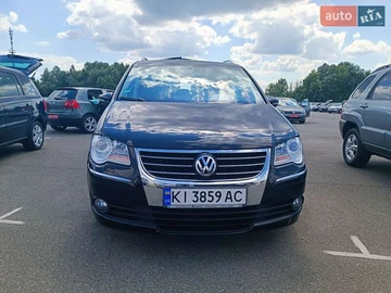 Авто Volkswagen Touran 2009 № 7838673