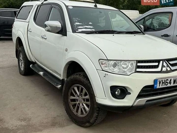 Авто Mitsubishi L 200 2014 № 7838876