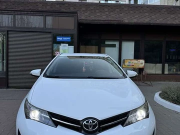 Авто Toyota Auris 2013 № 7838995