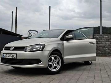 Авто Volkswagen Polo 2012 № 7839013