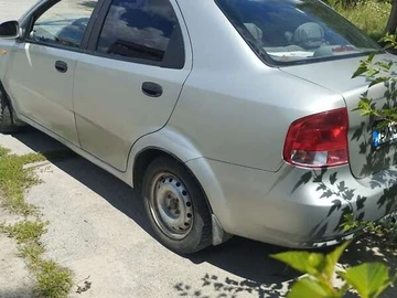 Авто Chevrolet Aveo 2004 № 7839036