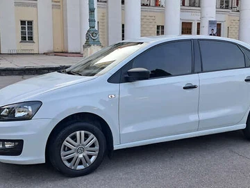 Авто Volkswagen Polo 2019 № 7839393
