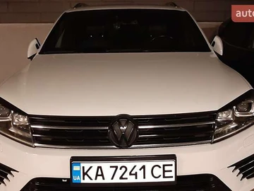Авто Volkswagen Touareg 2015 № 7839524