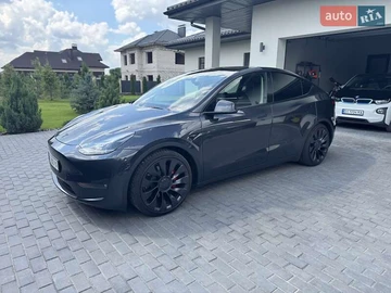 Авто Tesla Model Y 2024 № 7839559