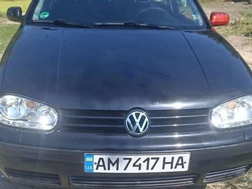 Авто Volkswagen Golf 2000 № 7839596