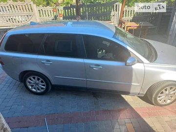 Авто Volvo V50 2007 № 7839671