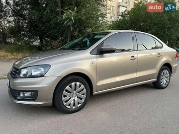 Авто Volkswagen Polo 2016 № 7839796
