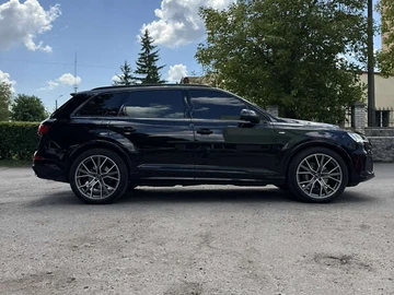 Авто Audi Q7 2021 № 7839978
