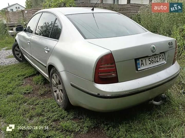 Авто Skoda Superb 2002 № 7840053