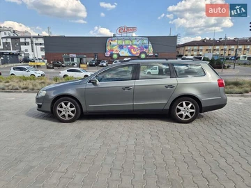 Авто Volkswagen Passat 2008 № 7840073