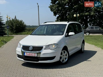 Авто Volkswagen Touran 2008 № 7840098