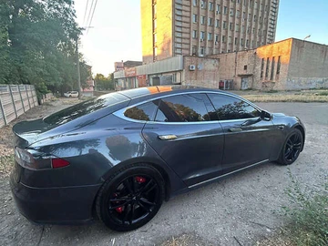 Авто Tesla Model S 2015 № 7840243