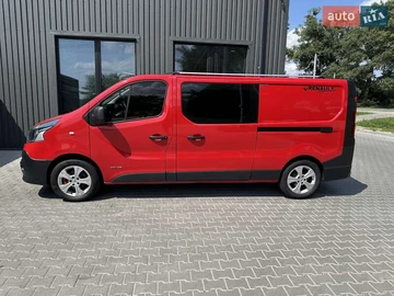 Авто Renault Trafic 2015 № 7840264