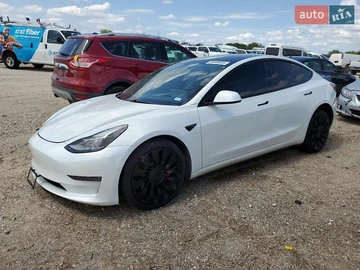 Авто Tesla Model 3 2021 № 7840266