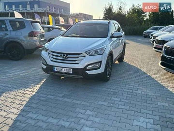 Авто Hyundai Santa Fe 2015 № 7840276