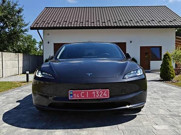 Авто Tesla Model 3 2024 № 7840336
