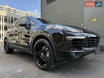 Авто Porsche Cayenne 2018 № 7840357