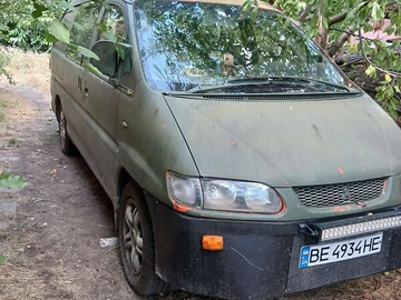 Авто Mitsubishi L 400 1999 № 7840411