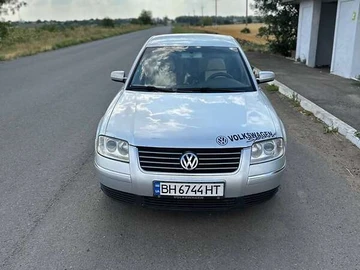 Авто Volkswagen Passat 2003 № 7840476
