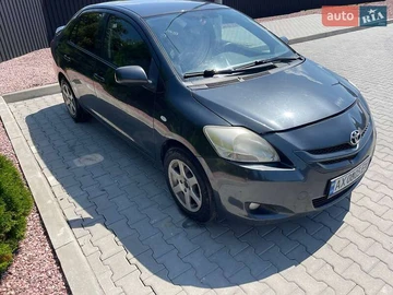Авто Toyota Yaris 2007 № 7840504