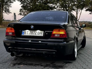 Авто BMW 5 Series 1999 № 7840519