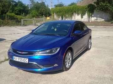 Авто Chrysler 200 2015 № 7840672