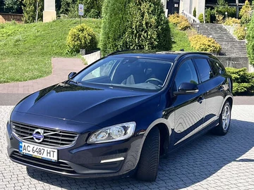 Авто Volvo V60 2016 № 7840743
