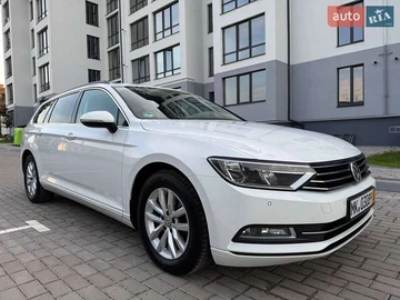Авто Volkswagen Passat 2018 № 7840756