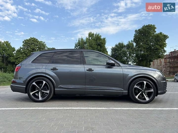 Авто Audi Q7 2016 № 7840873
