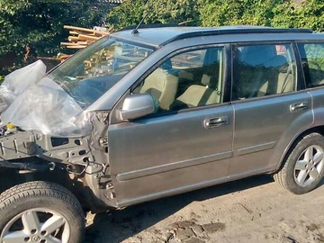 Авто Nissan X-Trail 2004 № 7840913