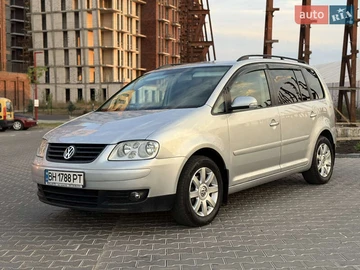 Авто Volkswagen Touran 2004 № 7841080