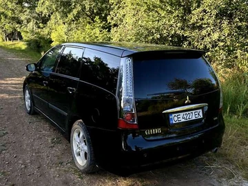 Авто Mitsubishi Grandis 2005 № 7841095