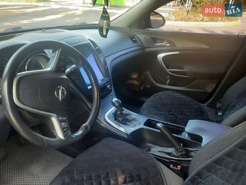 Авто Opel Insignia 2011 № 7841185
