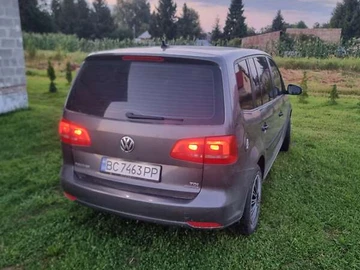Авто Volkswagen Touran 2013 № 7841258