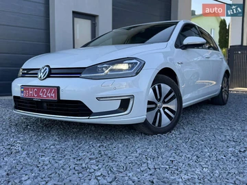 Авто Volkswagen E-Golf 2017 № 7841338