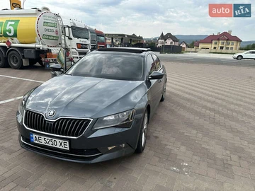 Авто Skoda Superb 2018 № 7841393