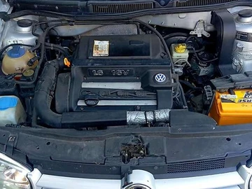 Авто Volkswagen Golf 2000 № 7841638