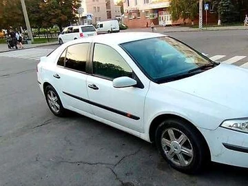 Авто Renault Laguna 2001 № 7841643