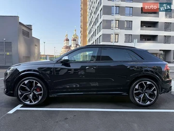 Авто Audi Rs Q8 2024 № 7841829