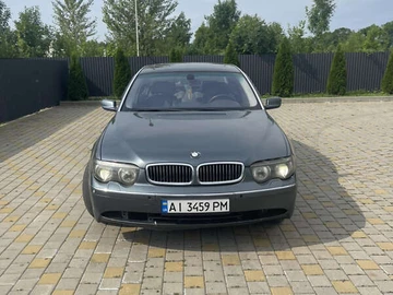 Авто BMW 7 Series 2002 № 7841877