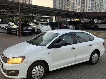 Авто Volkswagen Polo 2018 № 7841889